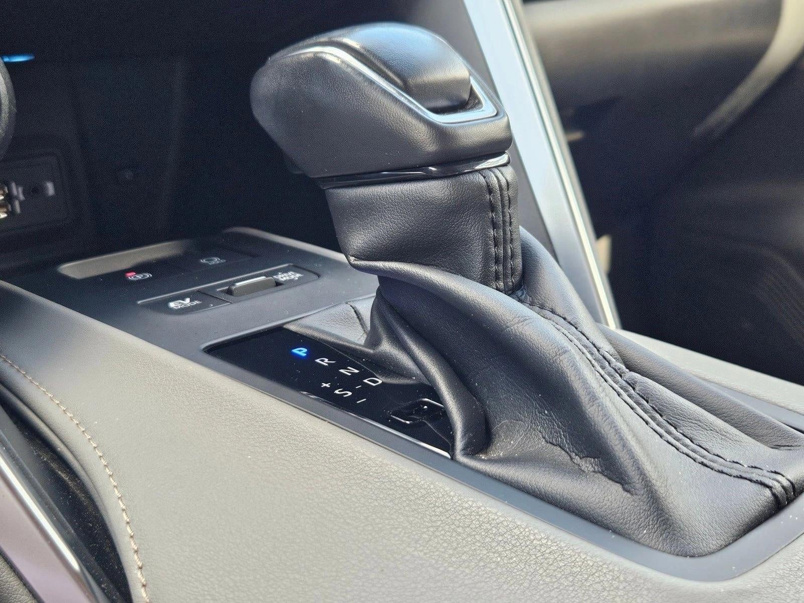 2021 Toyota Venza LE AWD (GS)