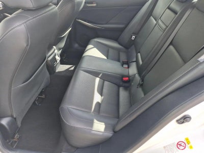 2018 Lexus IS 300 RWD