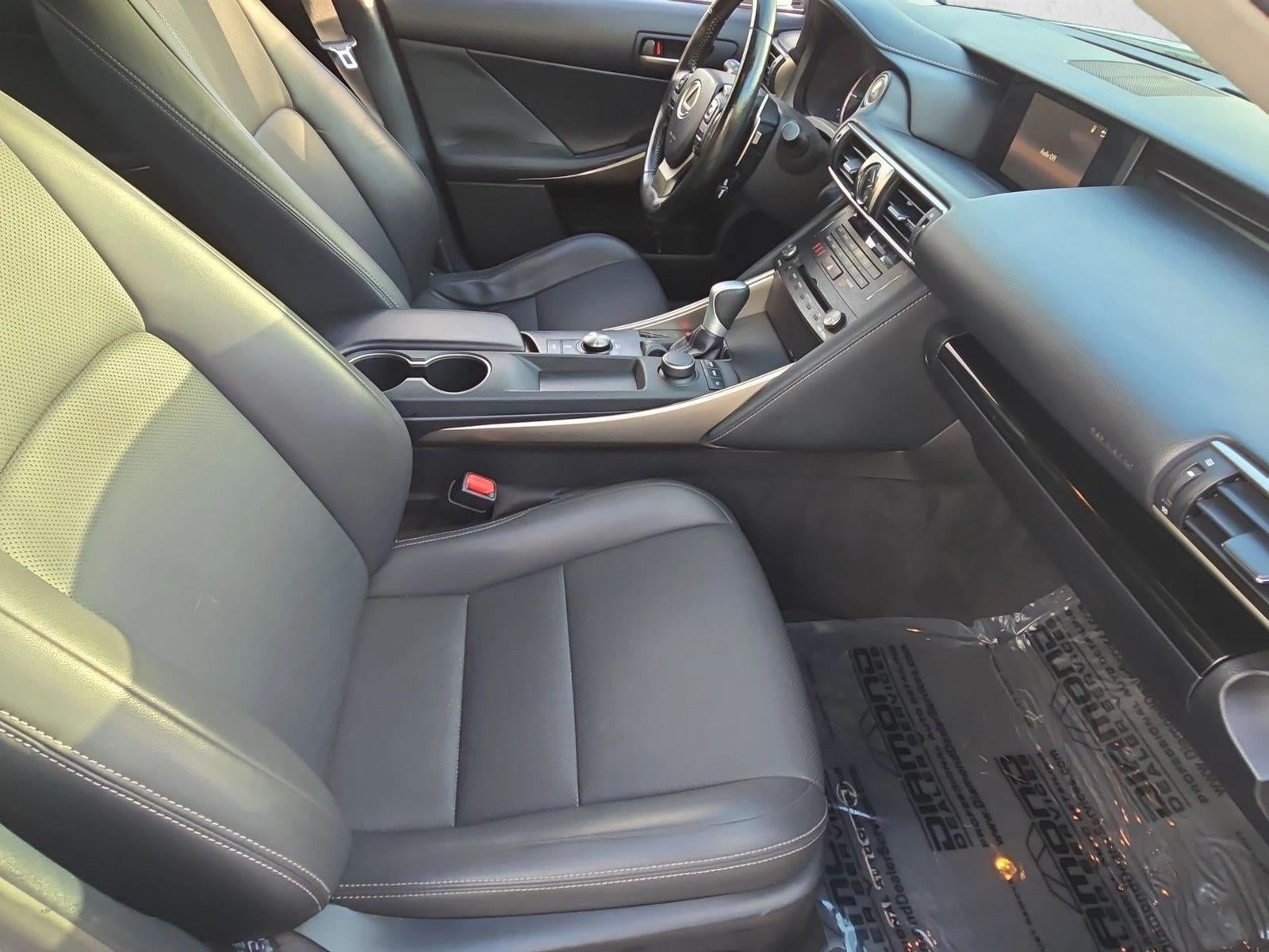 2019 Lexus IS 300 RWD