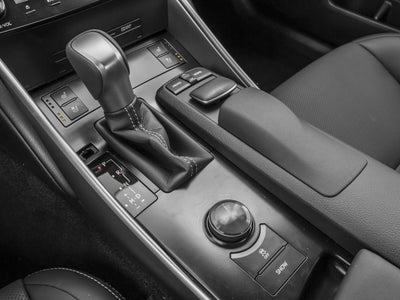 2016 Lexus IS 350 4dr Sdn RWD