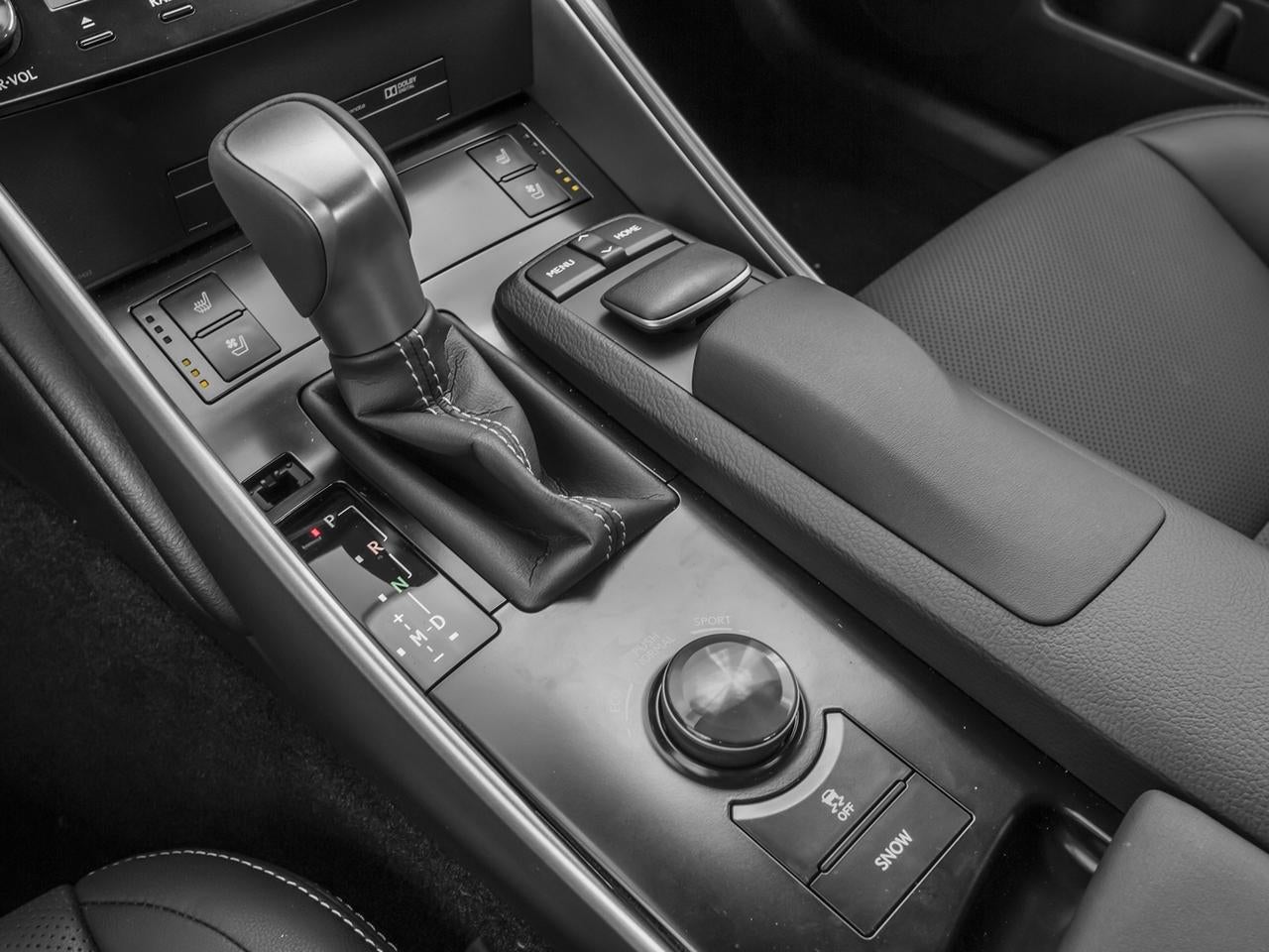 2016 Lexus IS 350 4dr Sdn RWD