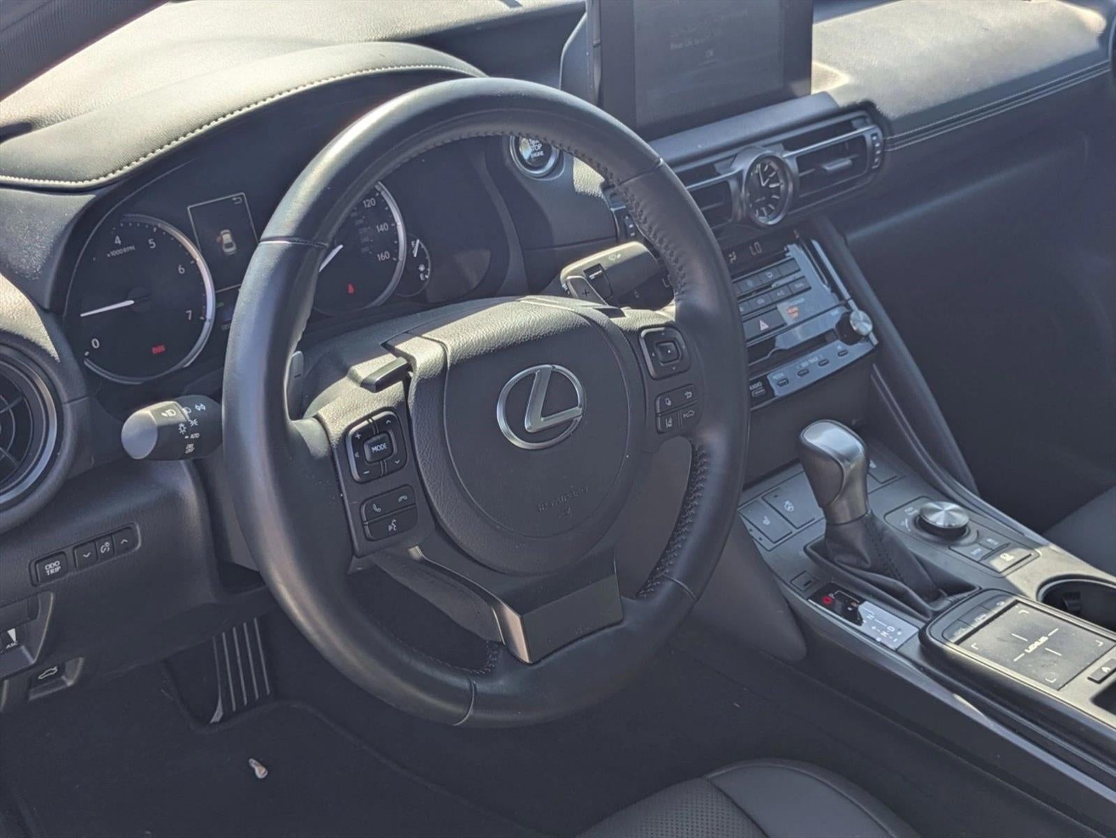 2025 Lexus IS 350 F SPORT Design RWD