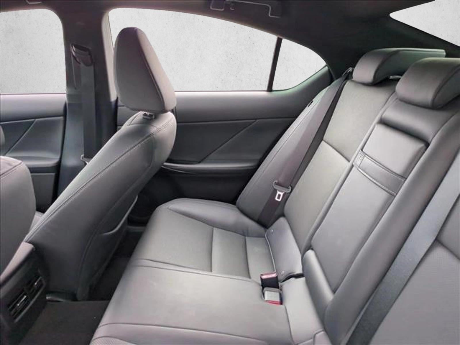 2025 Lexus IS 350 F SPORT Design RWD