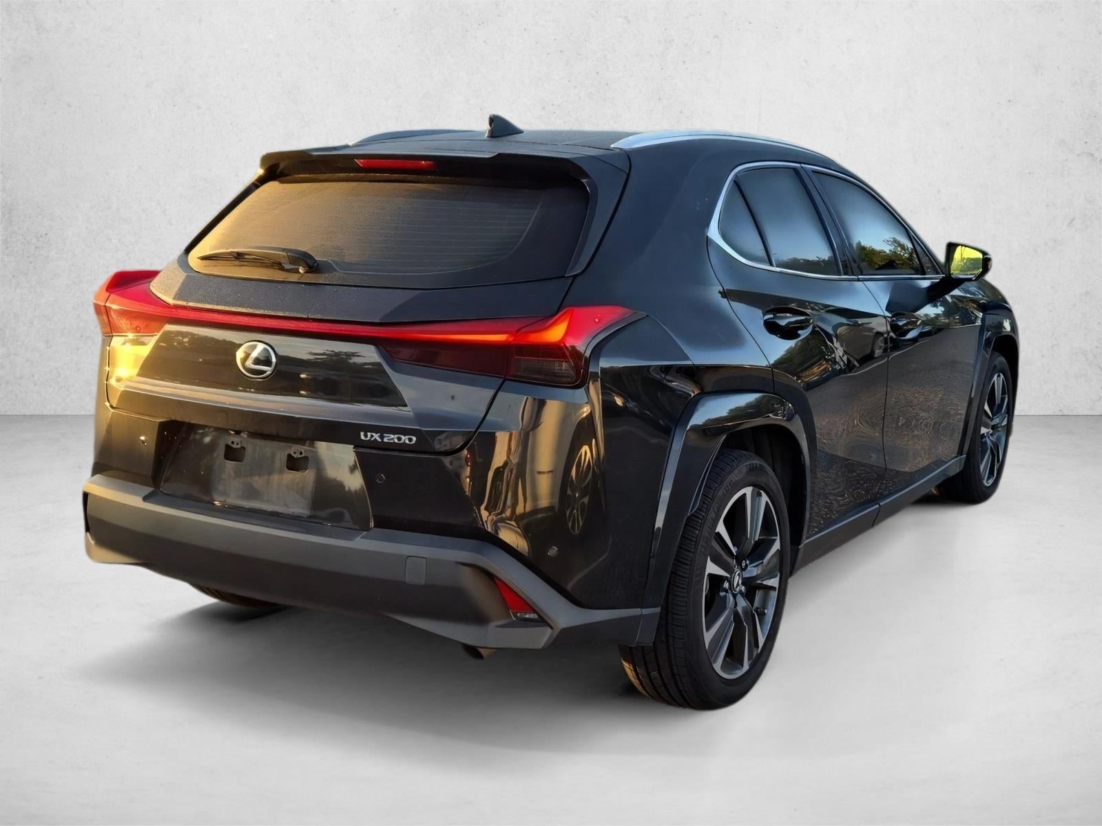 2022 Lexus UX 200 FWD