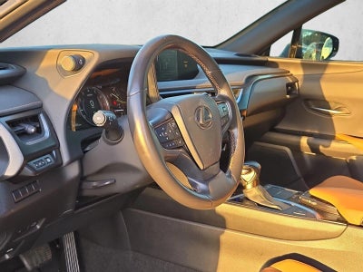 2022 Lexus UX 200 FWD
