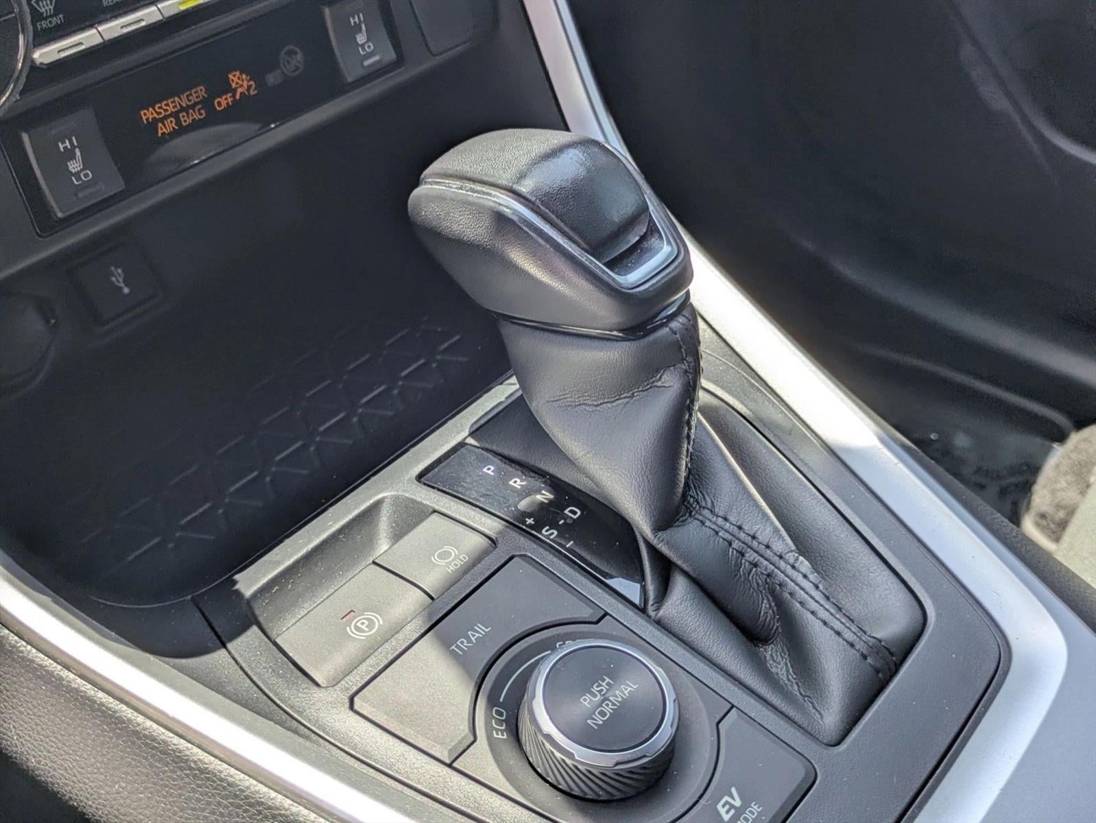 2022 Toyota RAV4 Hybrid SE AWD (Natl)