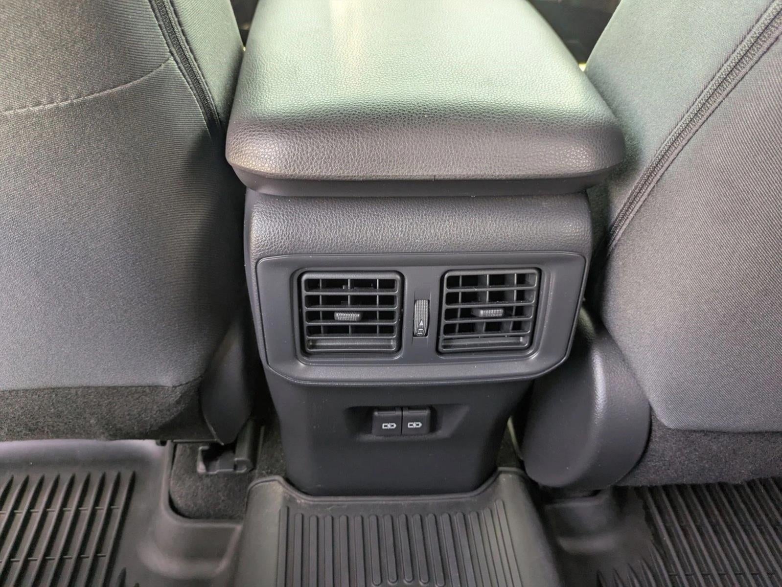 2022 Toyota RAV4 Hybrid SE AWD (Natl)