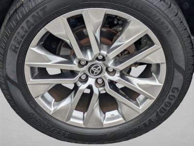 2020 Toyota RAV4 XLE Premium AWD (Natl)