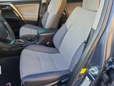 2014 Toyota RAV4 AWD 4dr XLE (Natl)