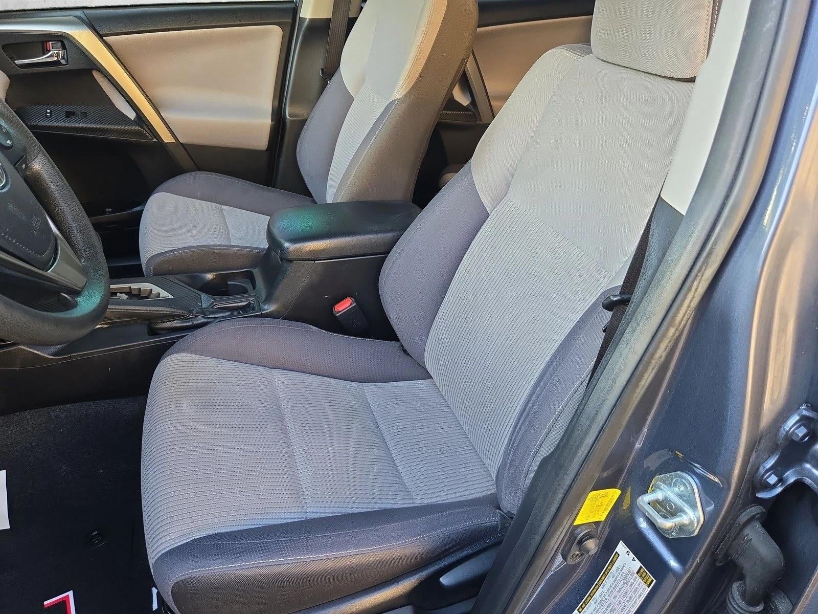 2014 Toyota RAV4 AWD 4dr XLE (Natl)