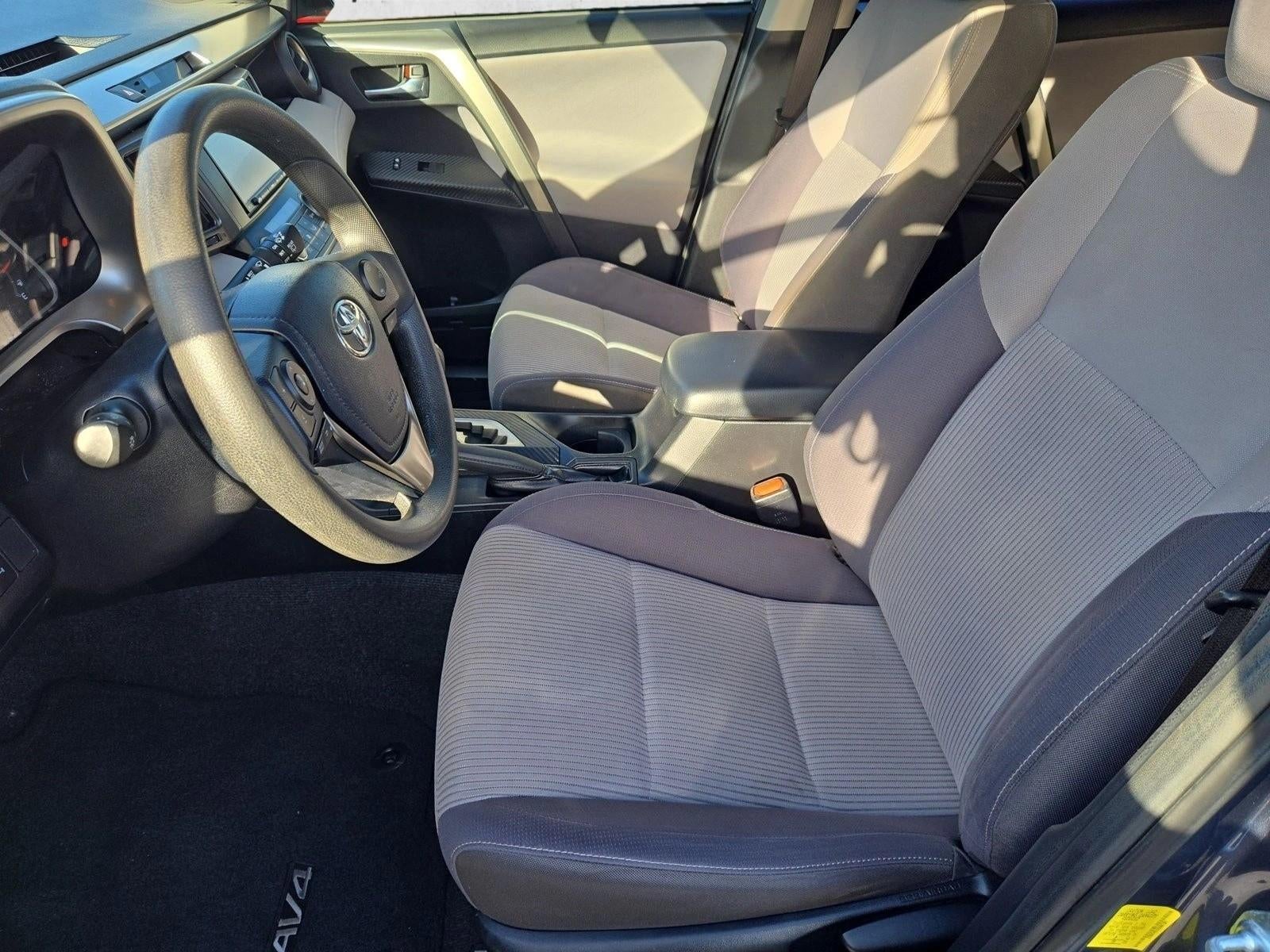2014 Toyota RAV4 AWD 4dr XLE (Natl)