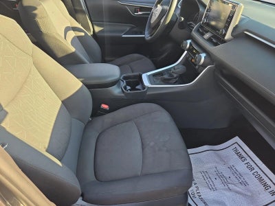 2019 Toyota RAV4 XLE FWD (GS)