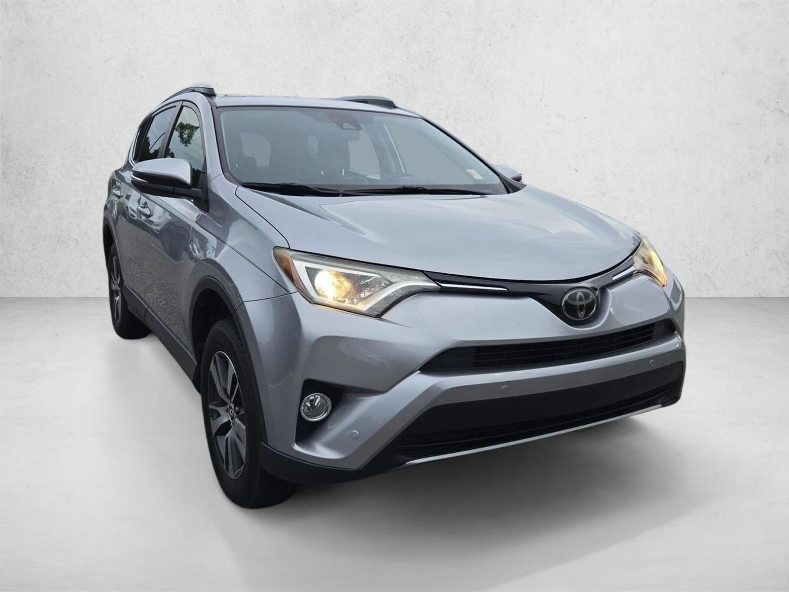 2018 Toyota RAV4 XLE FWD (GS)