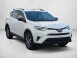 2017 Toyota RAV4 LE FWD (GS)
