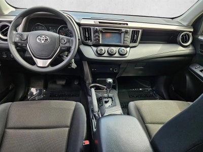 2017 Toyota RAV4 LE FWD (GS)