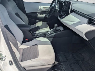 2023 Toyota Corolla Hatchback SE CVT (Natl)