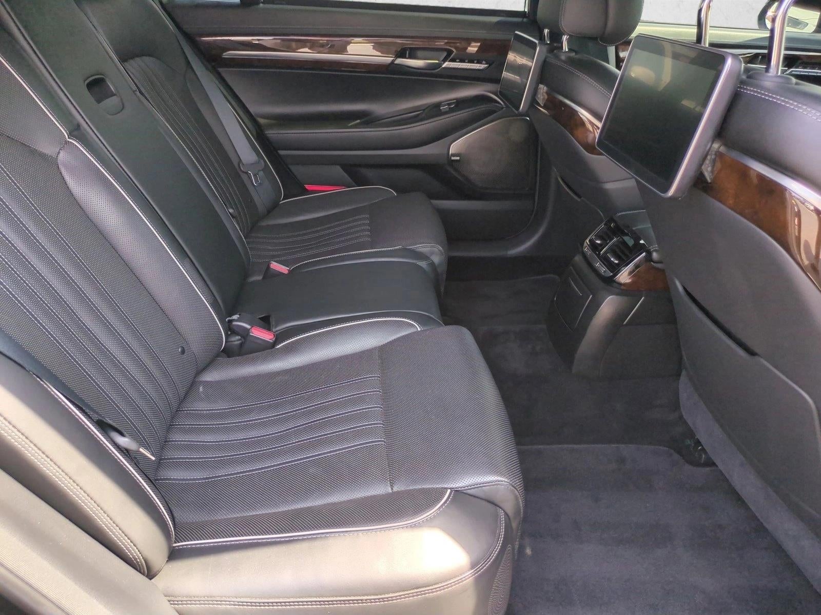 2018 Genesis G90 5.0L Ultimate RWD