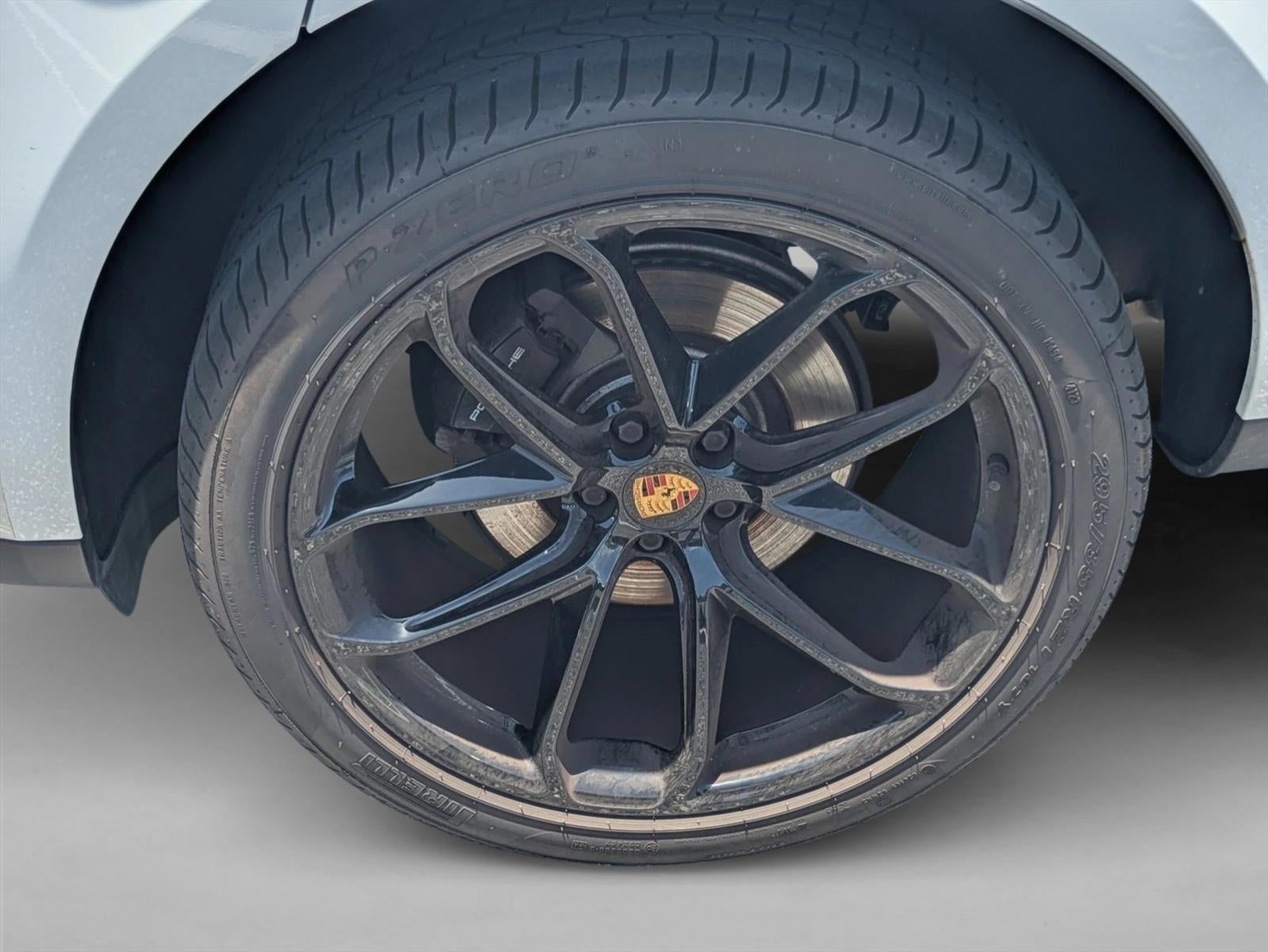 2022 Porsche Macan AWD