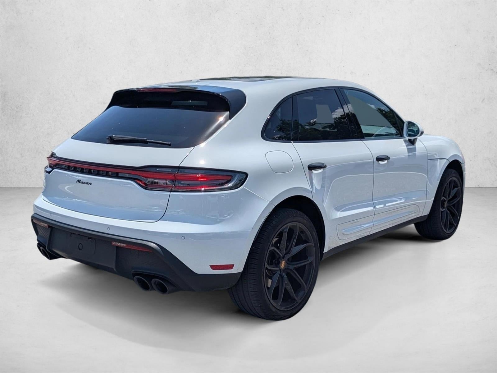 2022 Porsche Macan AWD