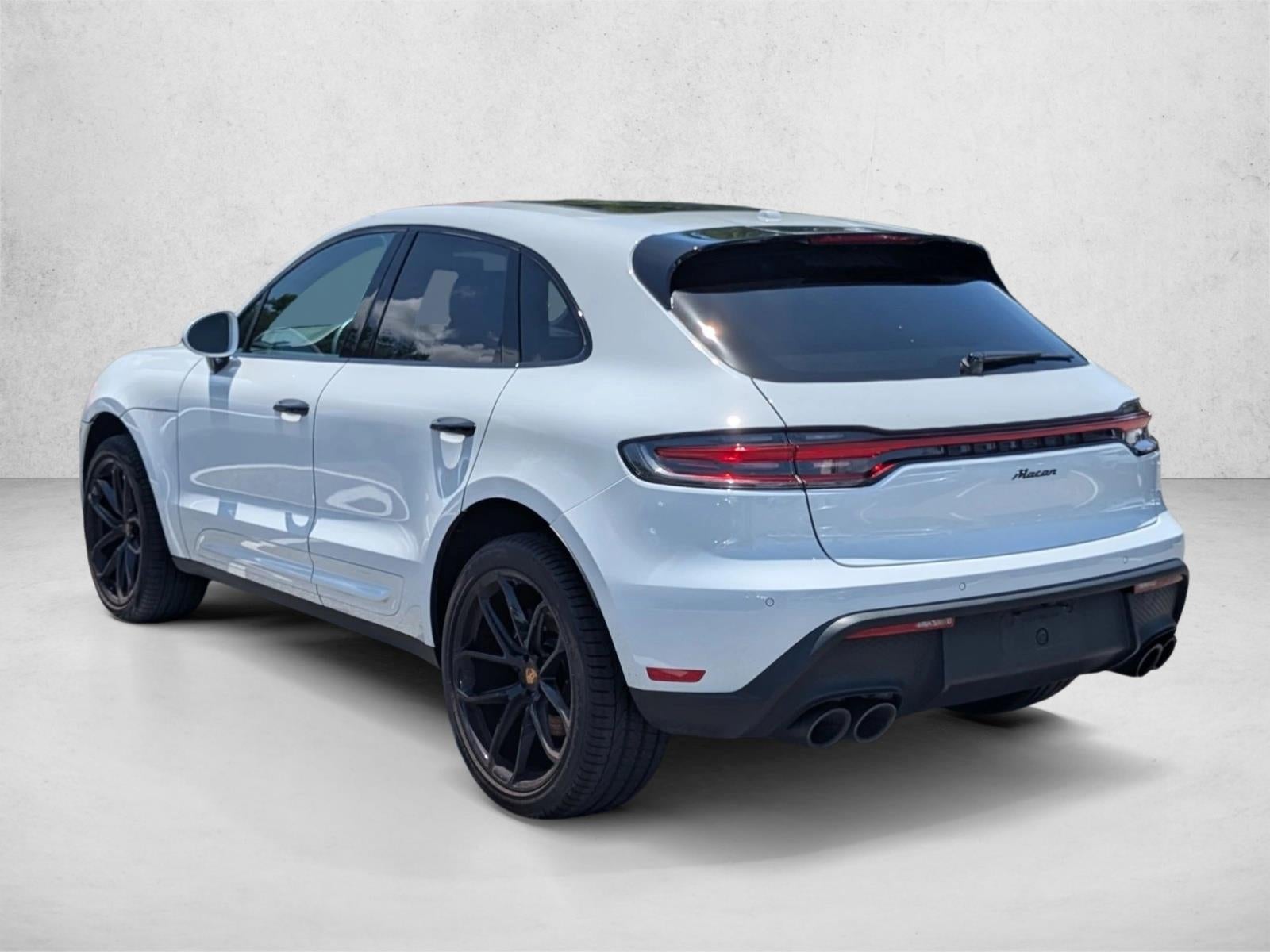 2022 Porsche Macan AWD