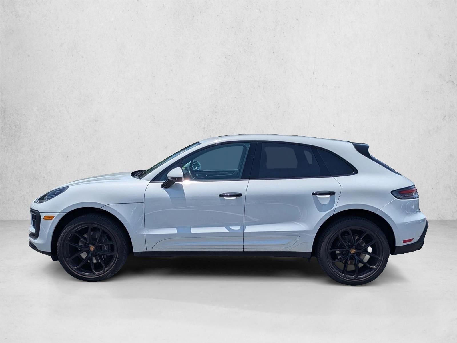 2022 Porsche Macan AWD