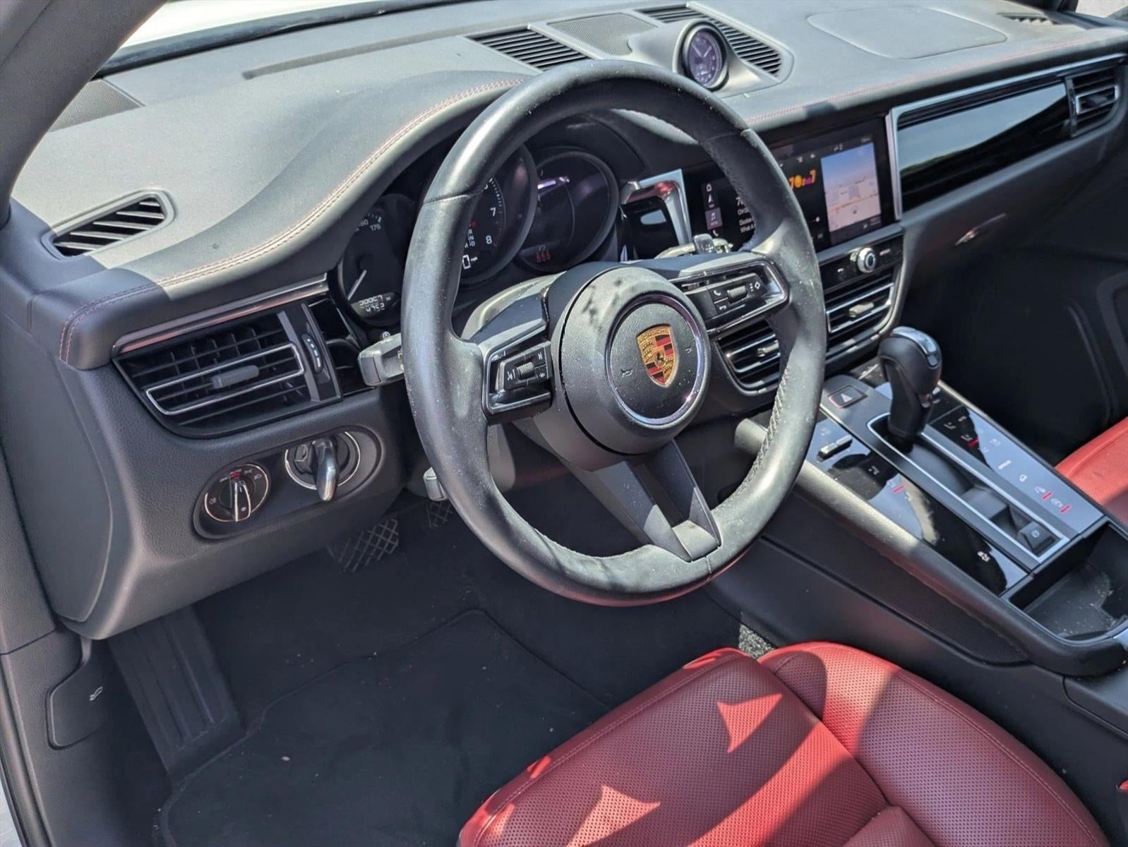 2022 Porsche Macan AWD
