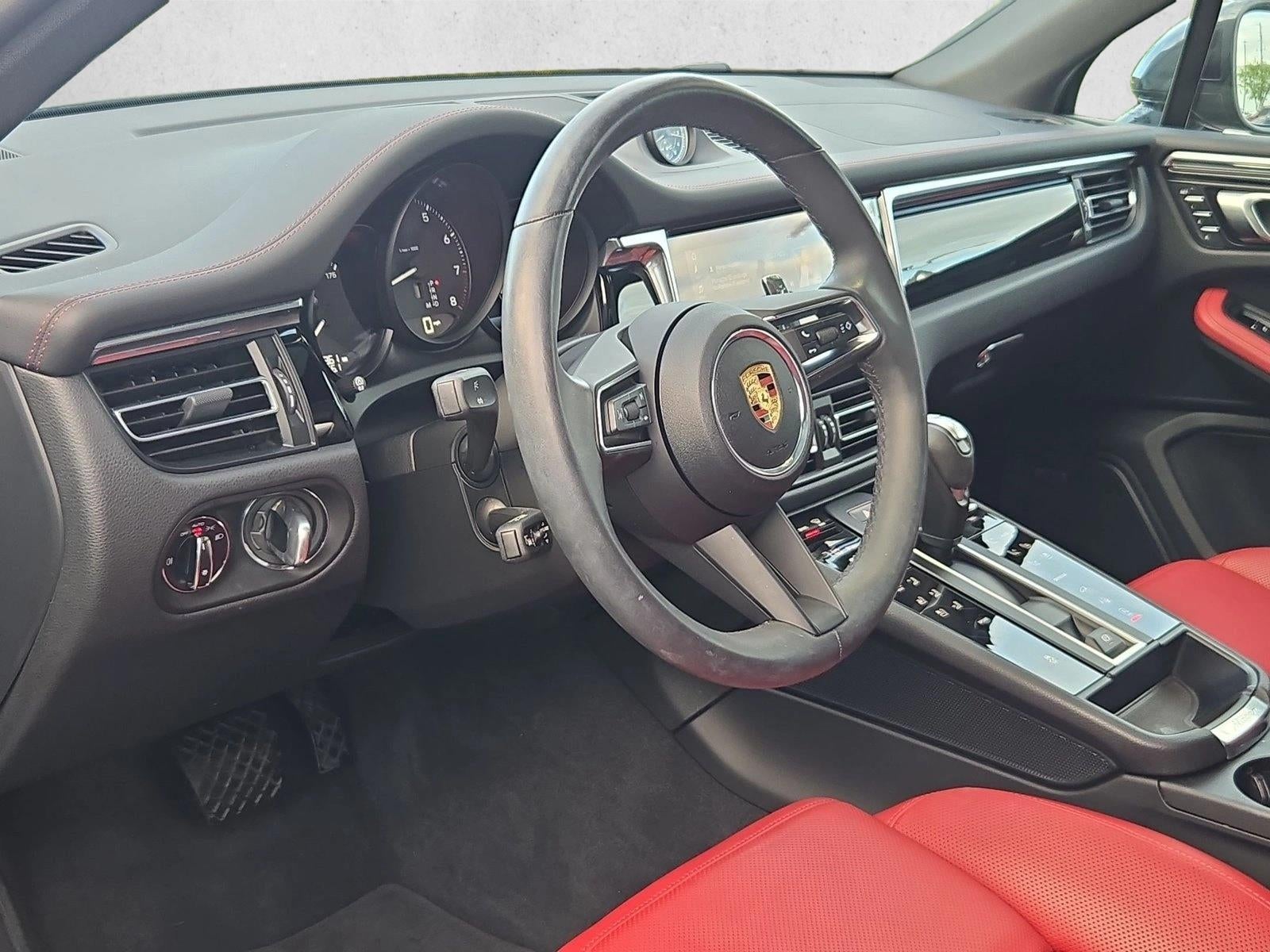 2025 Porsche Macan AWD