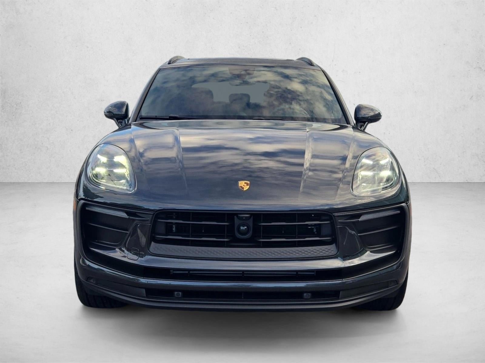 2025 Porsche Macan AWD