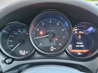 2025 Porsche Macan AWD