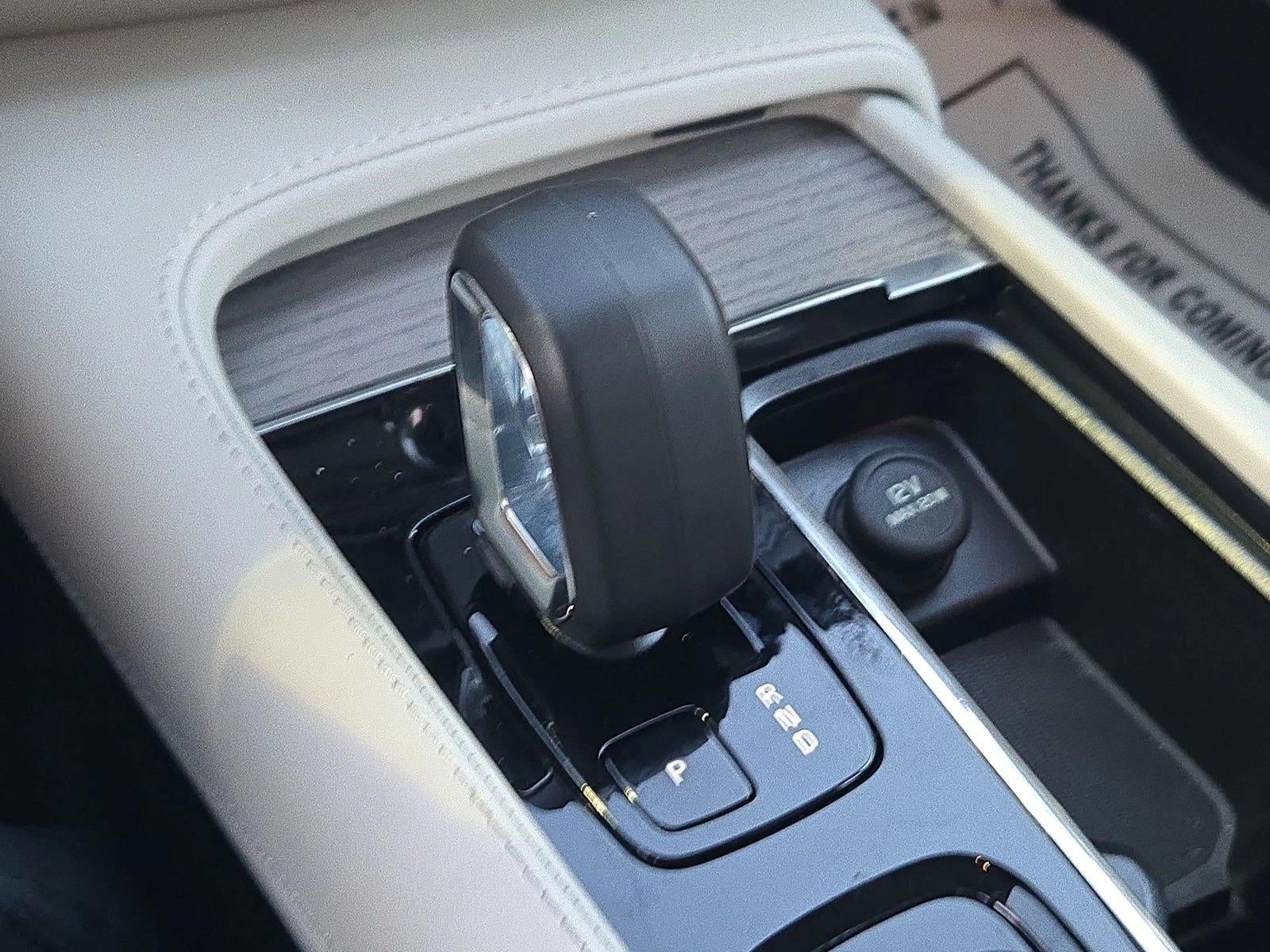 2025 Volvo V90 Cross Country B6 AWD Plus