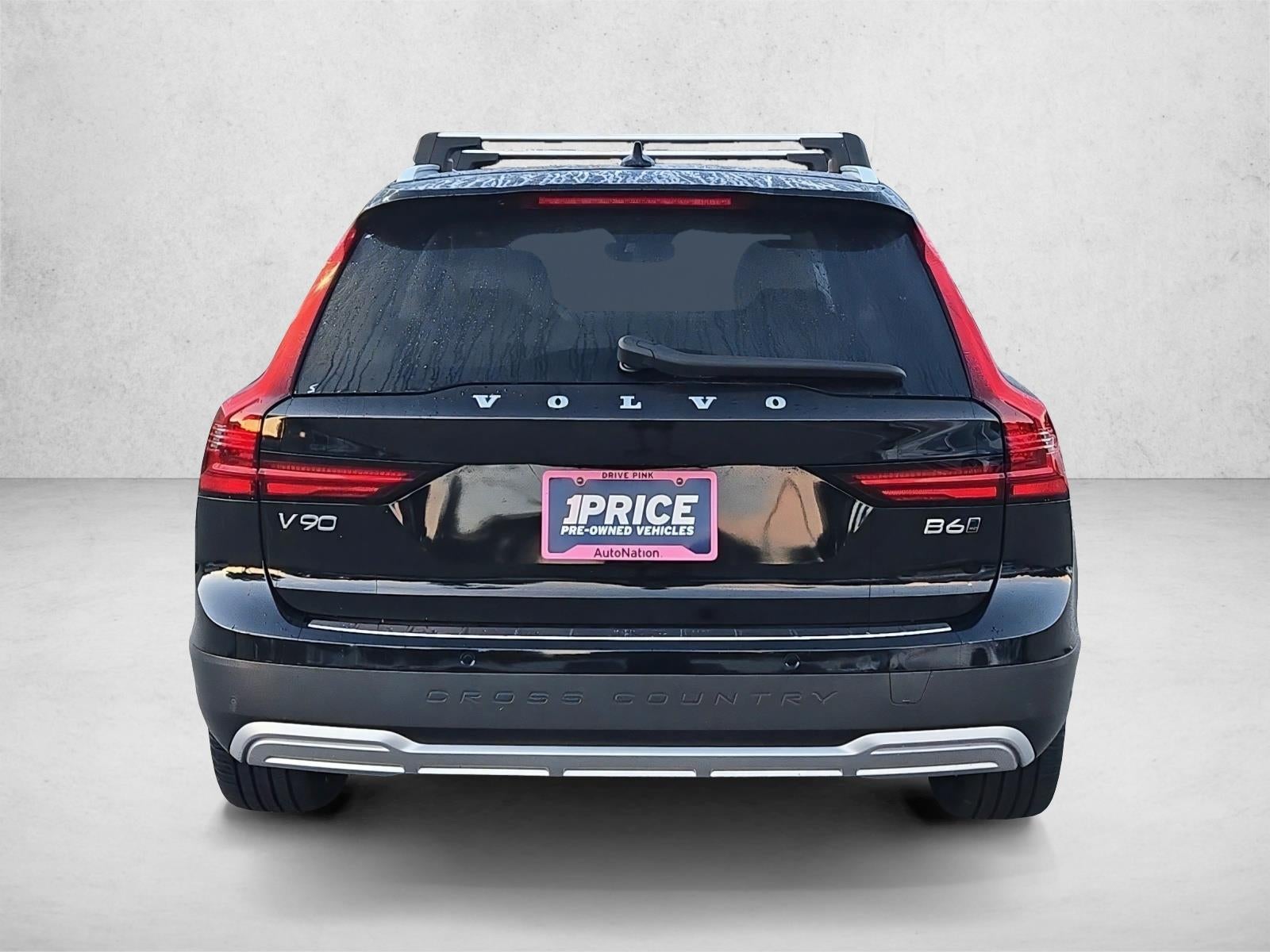 2025 Volvo V90 Cross Country B6 AWD Plus