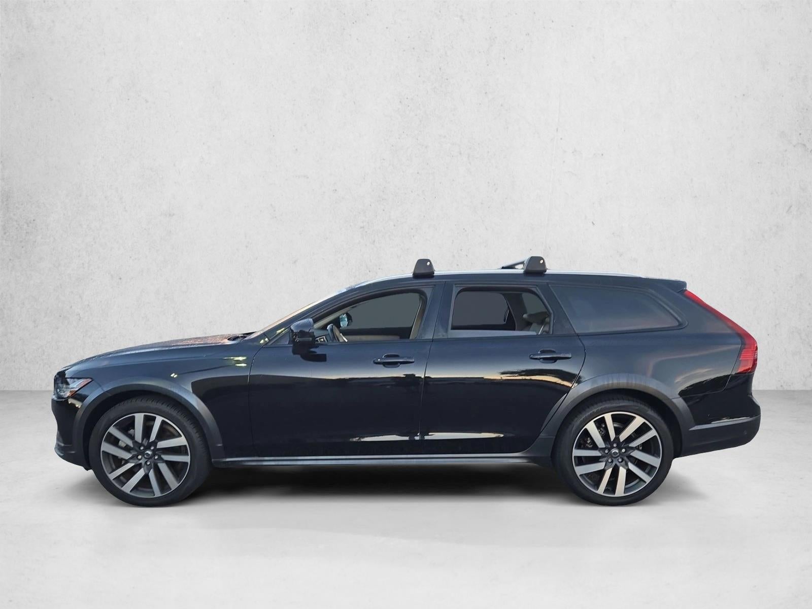 2025 Volvo V90 Cross Country B6 AWD Plus