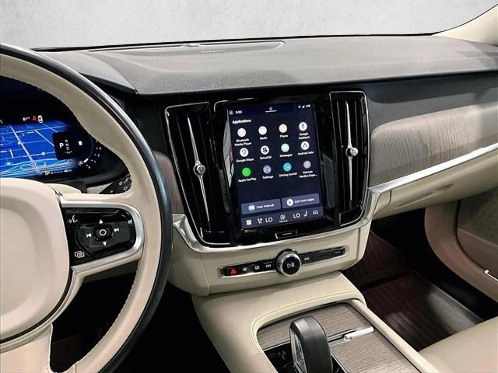2025 Volvo V90 Cross Country B6 AWD Plus