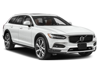 2025 Volvo V90 Cross Country B6 AWD Plus