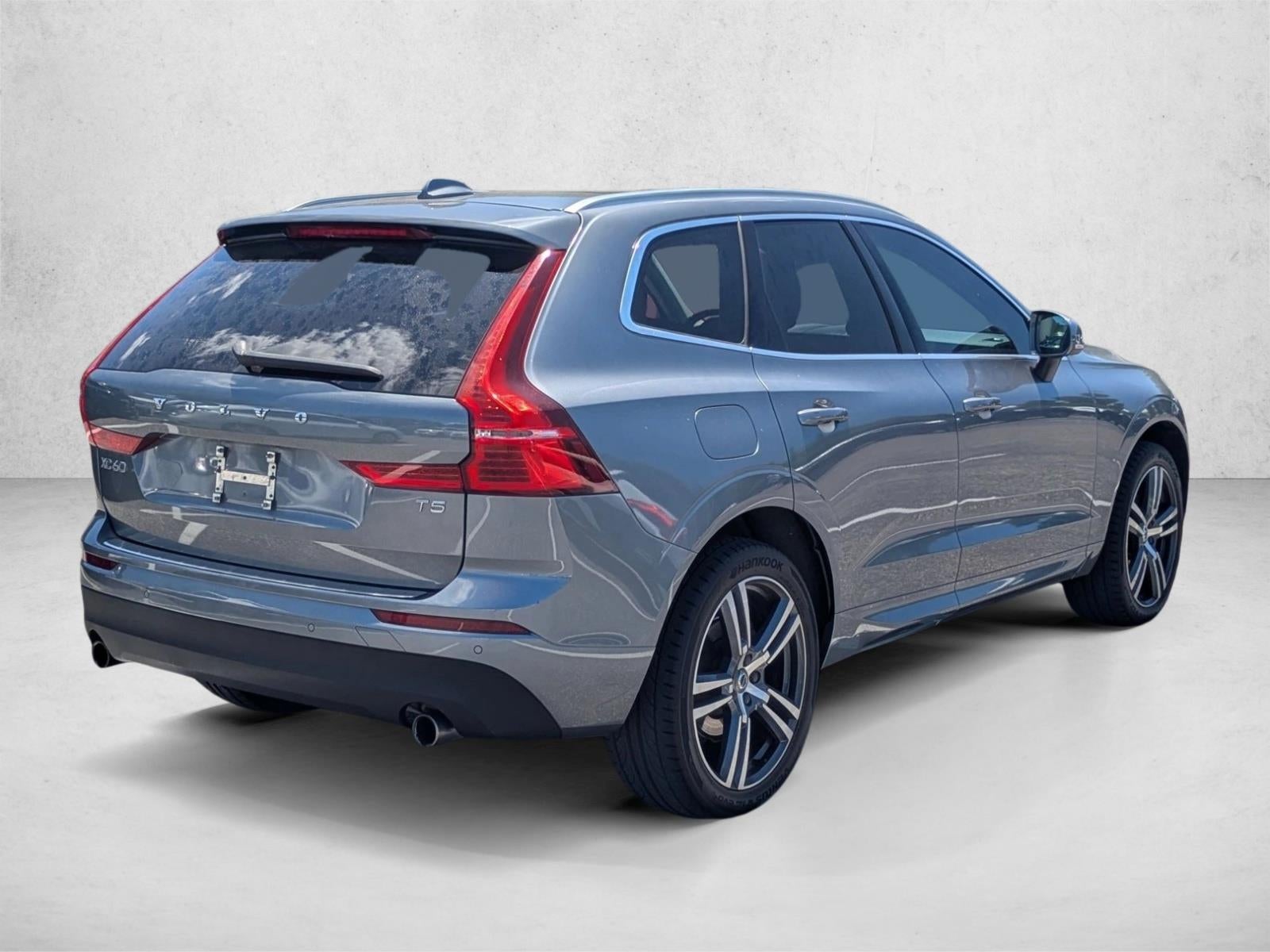 2021 Volvo XC60 T5 FWD Momentum