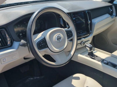 2018 Volvo XC60 T6 AWD Momentum