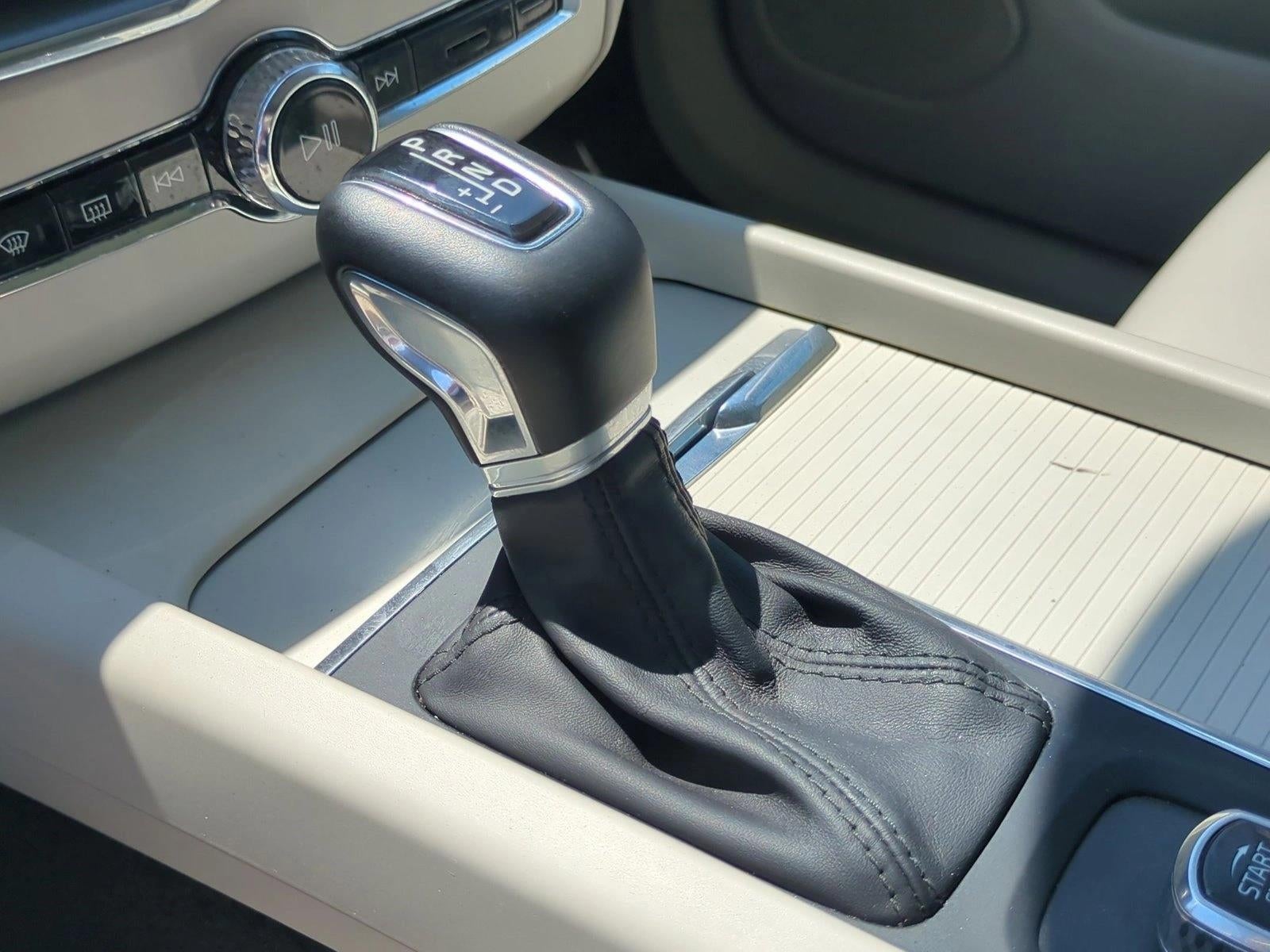2018 Volvo XC60 T6 AWD Momentum