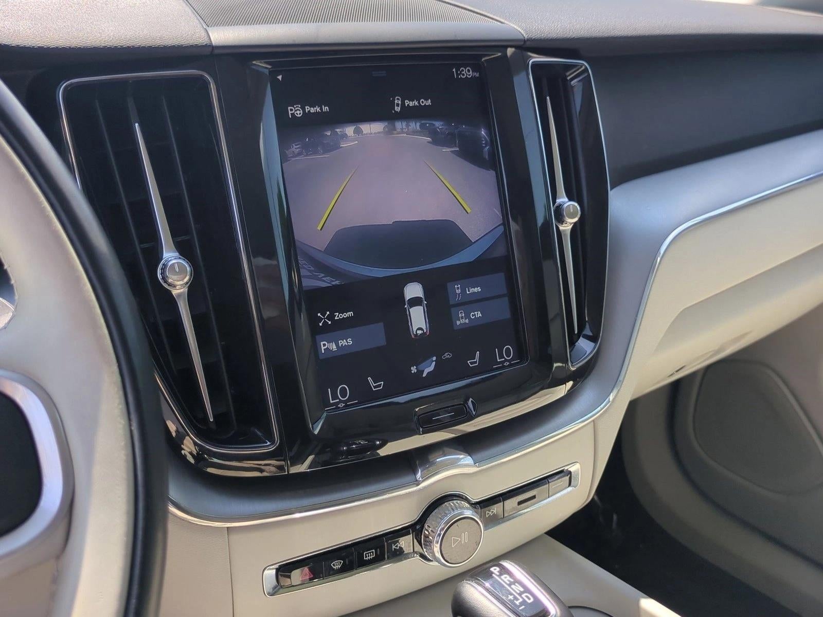 2018 Volvo XC60 T6 AWD Momentum