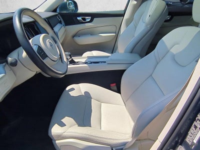2018 Volvo XC60 T6 AWD Momentum