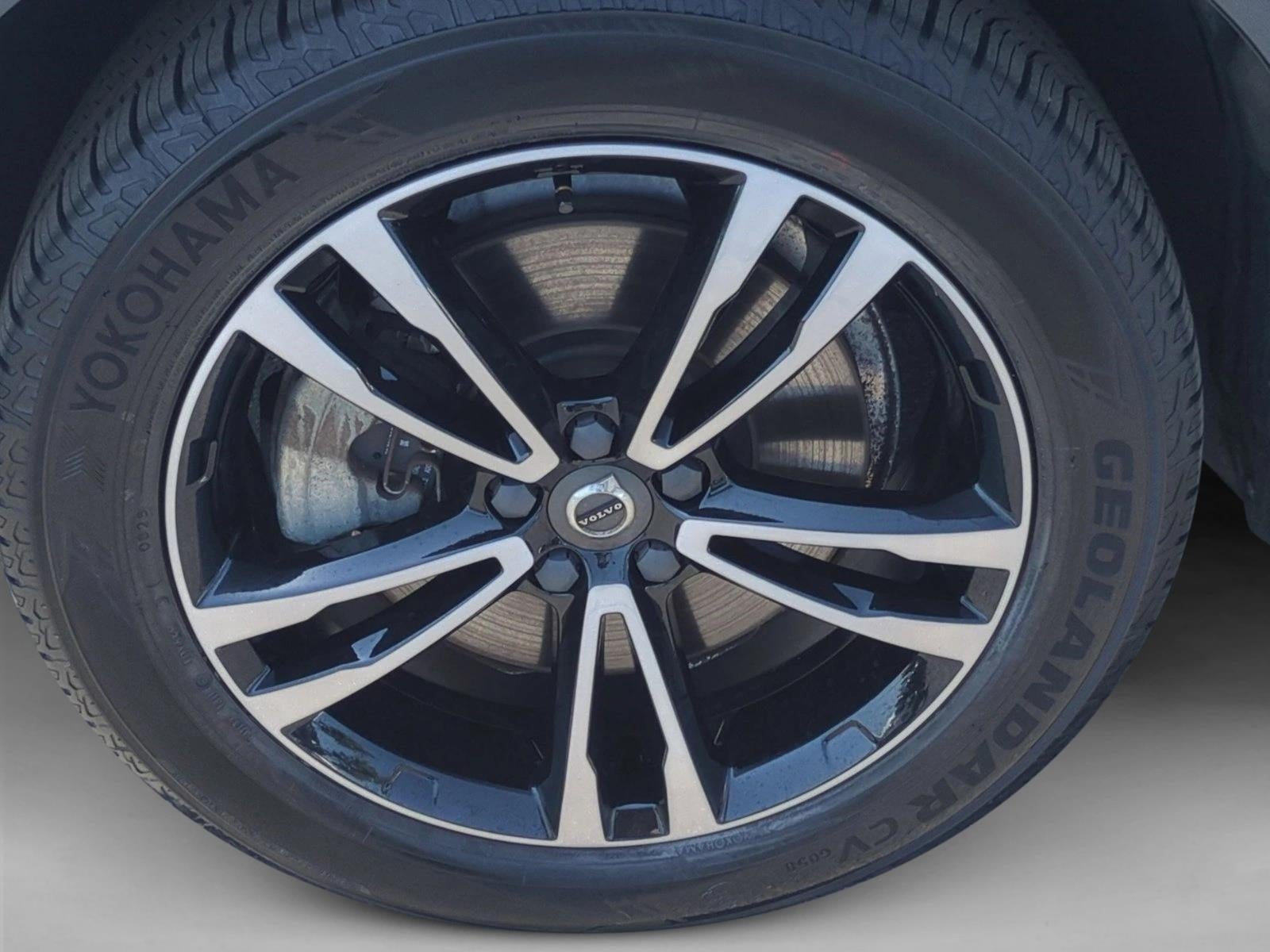 2018 Volvo XC60 T6 AWD Momentum