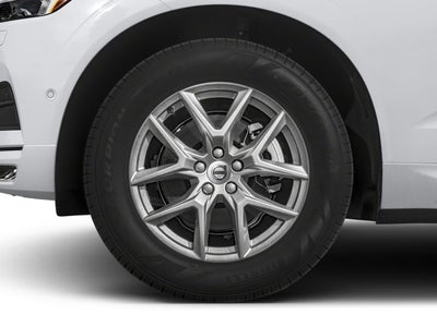 2018 Volvo XC60 T6 AWD Momentum
