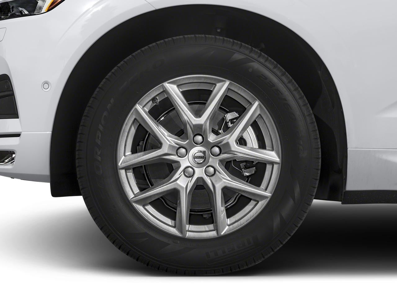 2018 Volvo XC60 T6 AWD Momentum