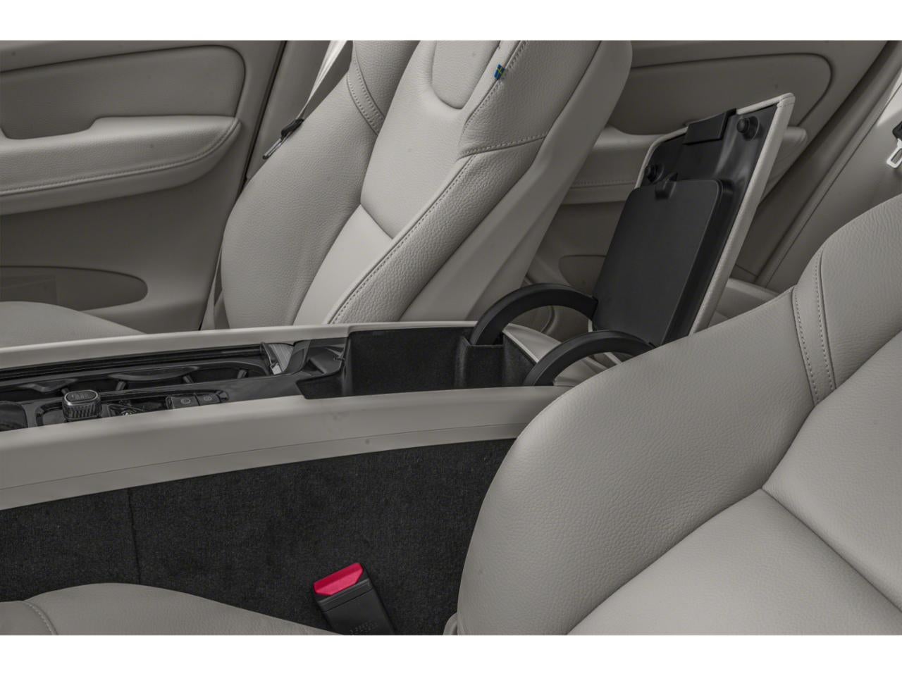 2018 Volvo XC60 T6 AWD Momentum