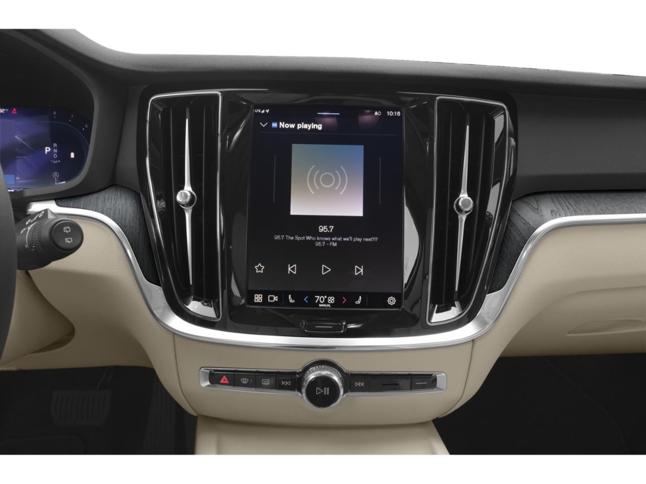 2023 Volvo V60 Cross Country B5 AWD Plus