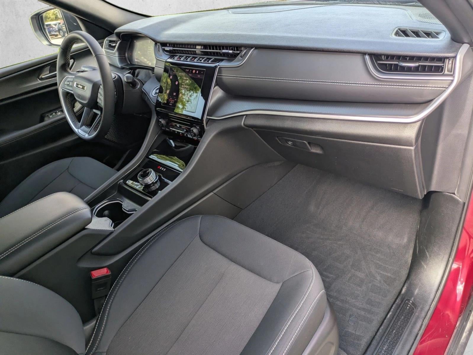 2025 Jeep Grand Cherokee L Laredo X 4x4