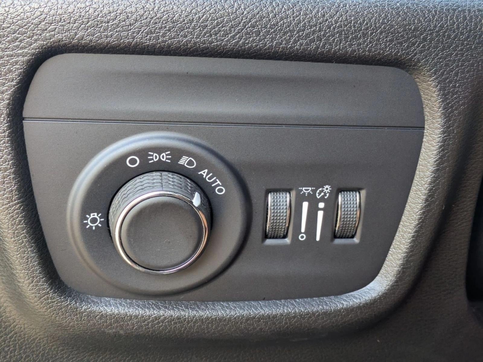 2025 Jeep Grand Cherokee L Laredo X 4x4