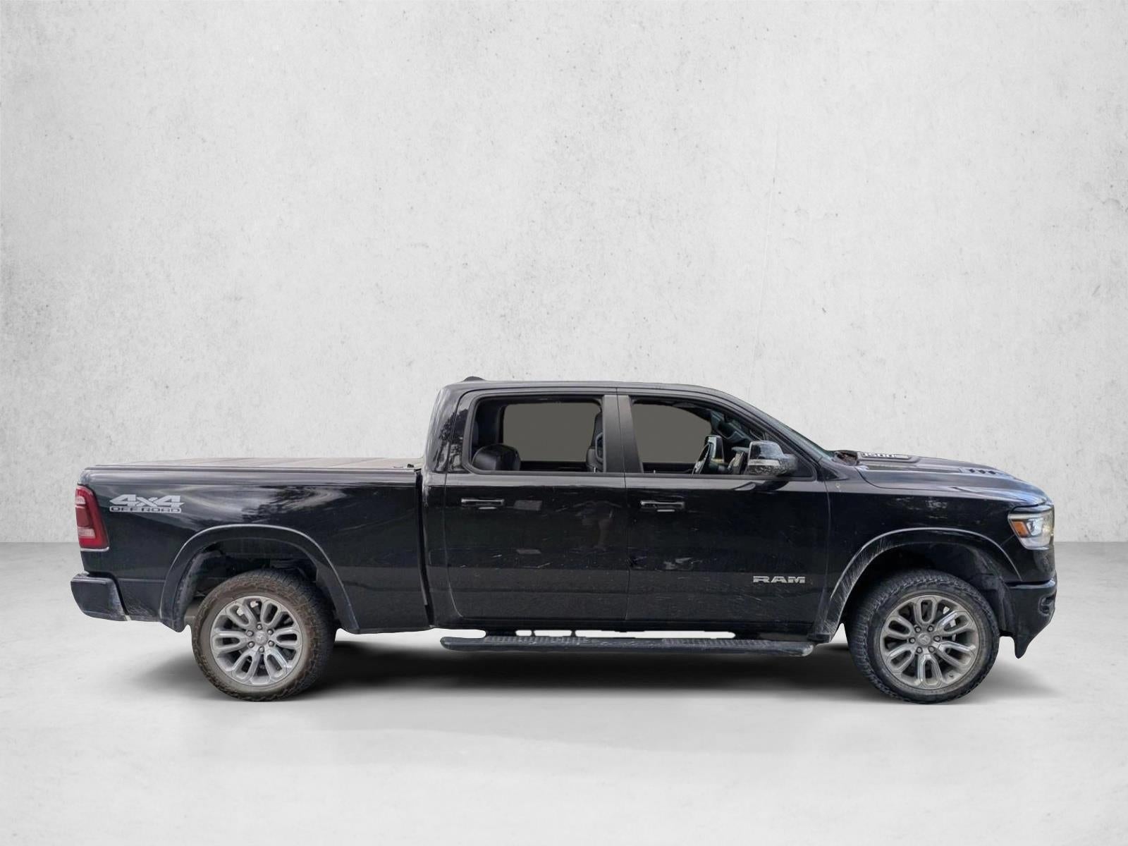 2022 RAM 1500 Laramie 4x4 Crew Cab 6'4" Box