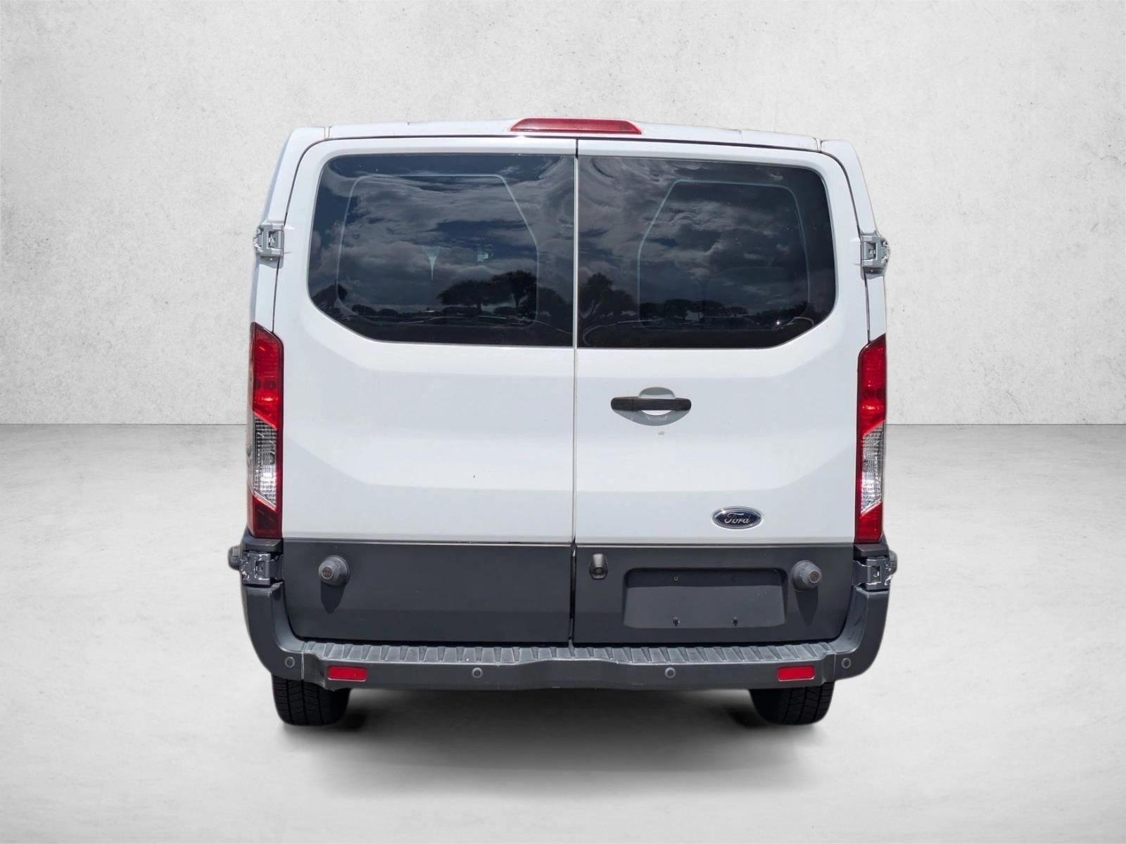 2016 Ford Transit Wagon T-350 148" Low Roof XL Swing-Out RH Dr