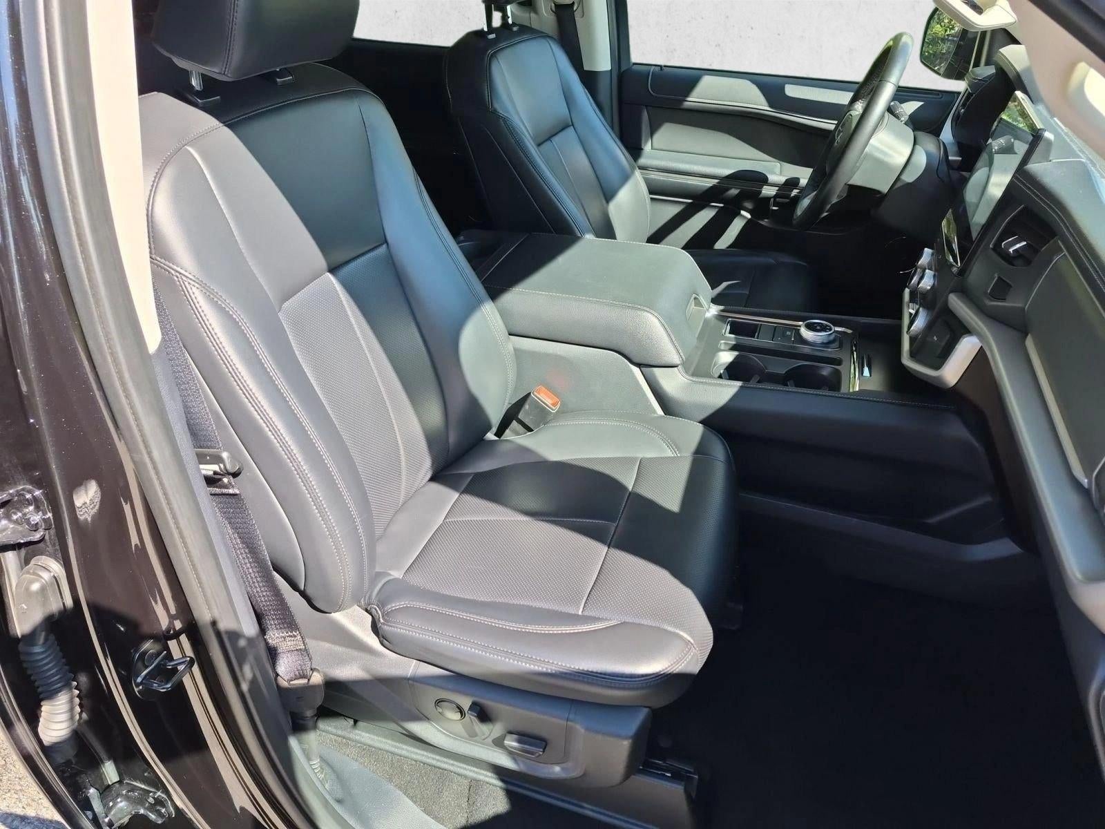 2024 Ford Expedition XLT 4x2
