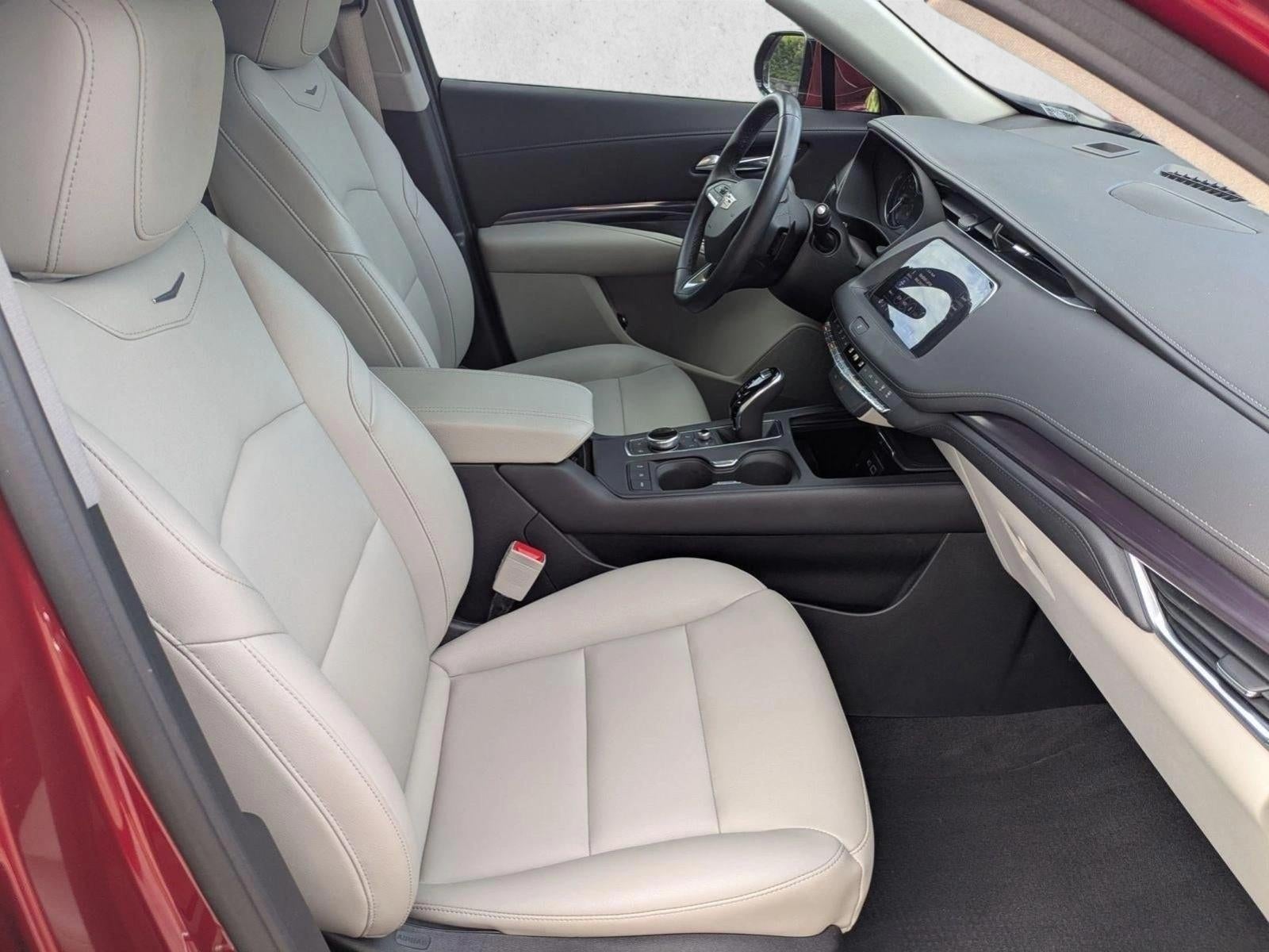 2022 Cadillac XT4 FWD 4dr Luxury